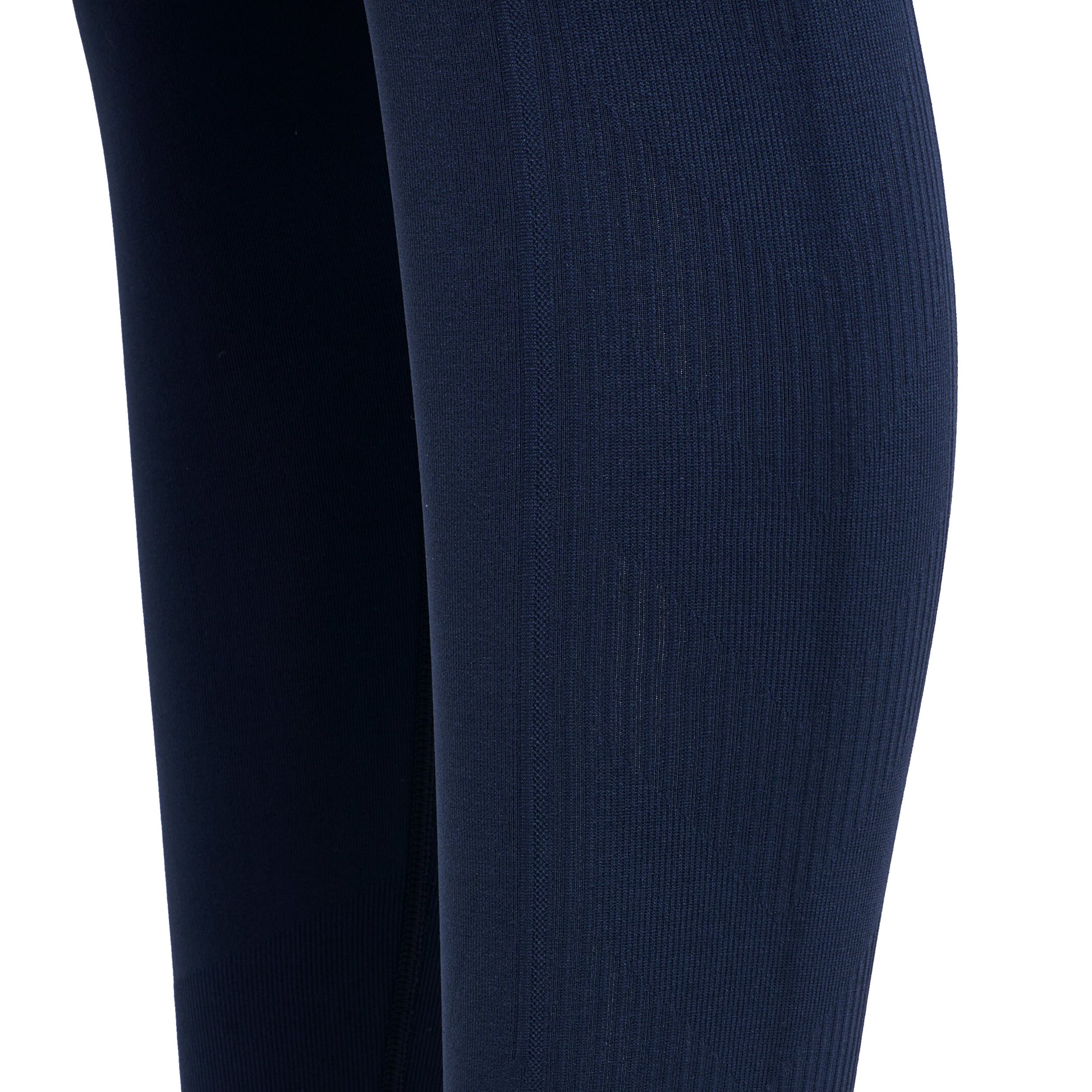 1009-BLACK IRIS