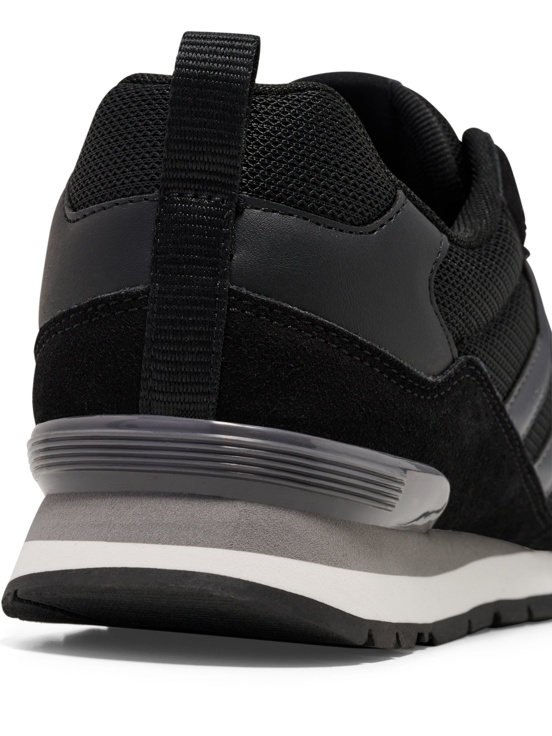 2001-BLACK