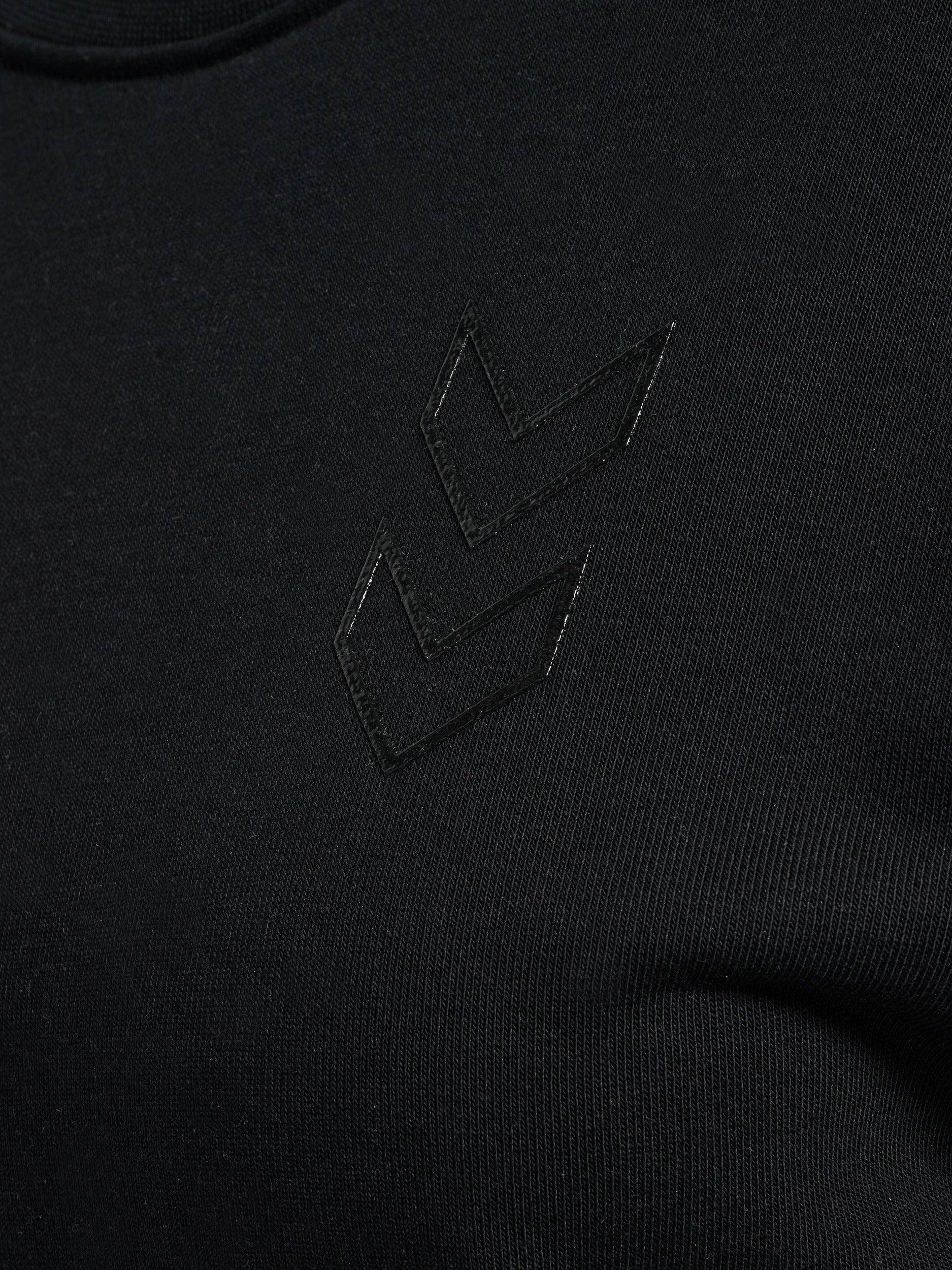 2001-BLACK