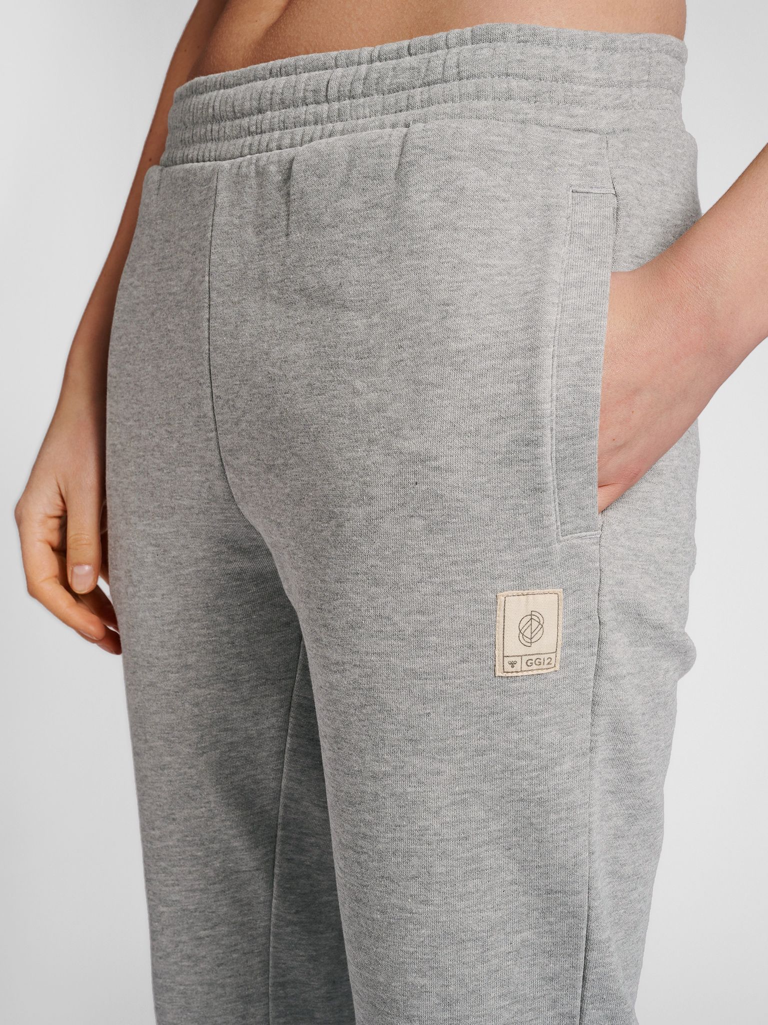 hmlGG12 SWEAT PANTS WOMAN
