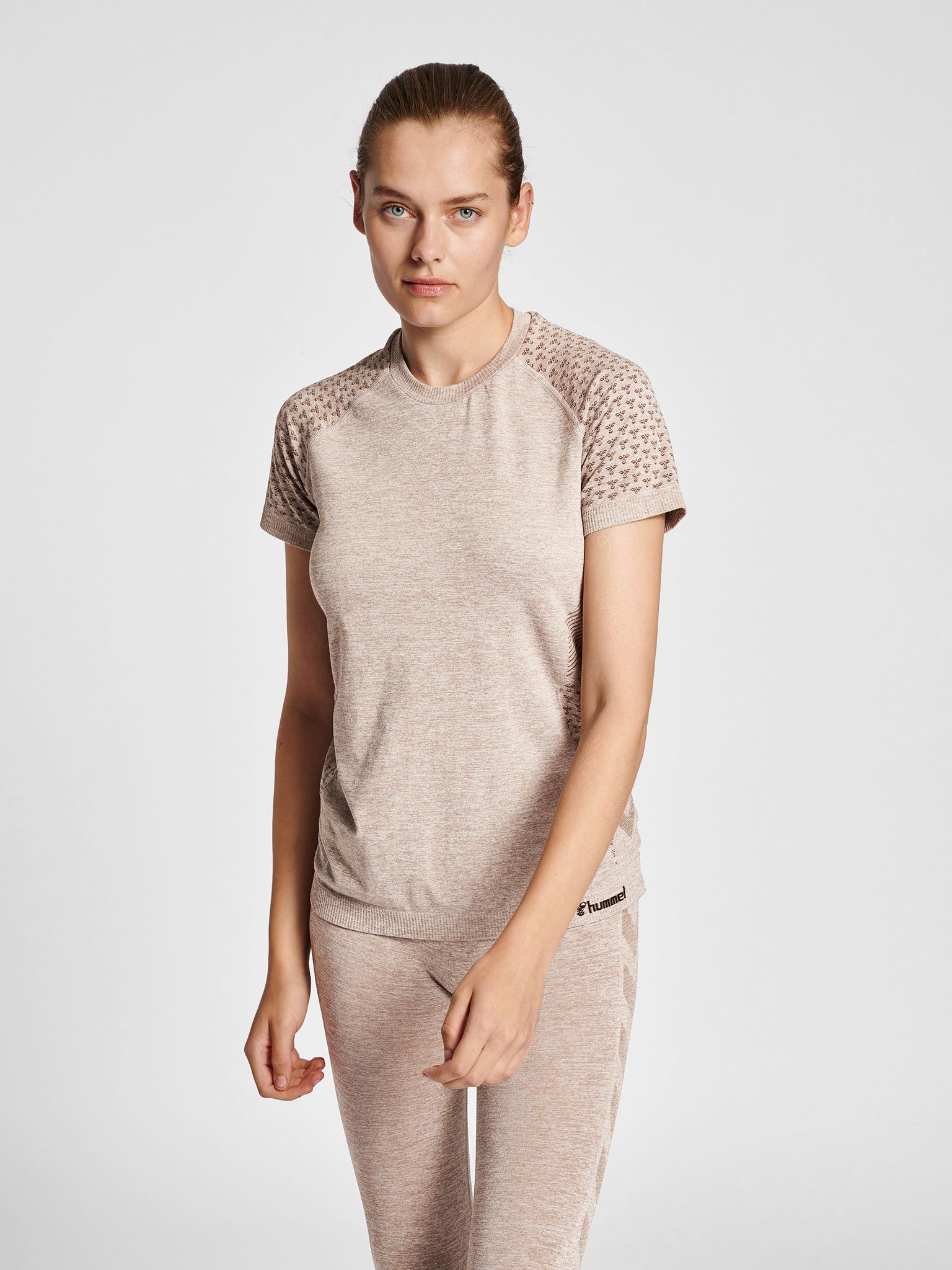 hmlCI SEAMLESS T-SHIRT