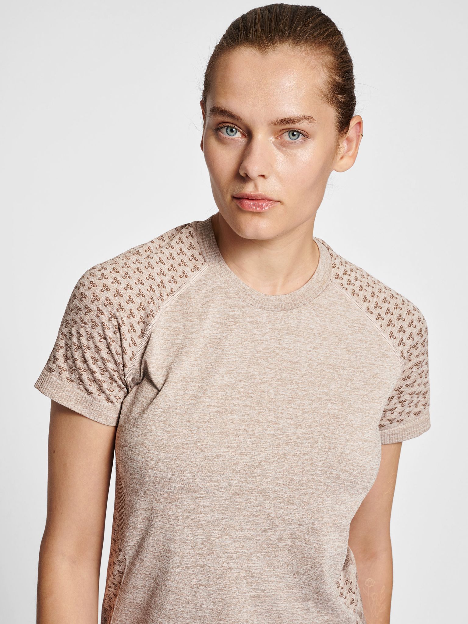 hmlCI SEAMLESS T-SHIRT