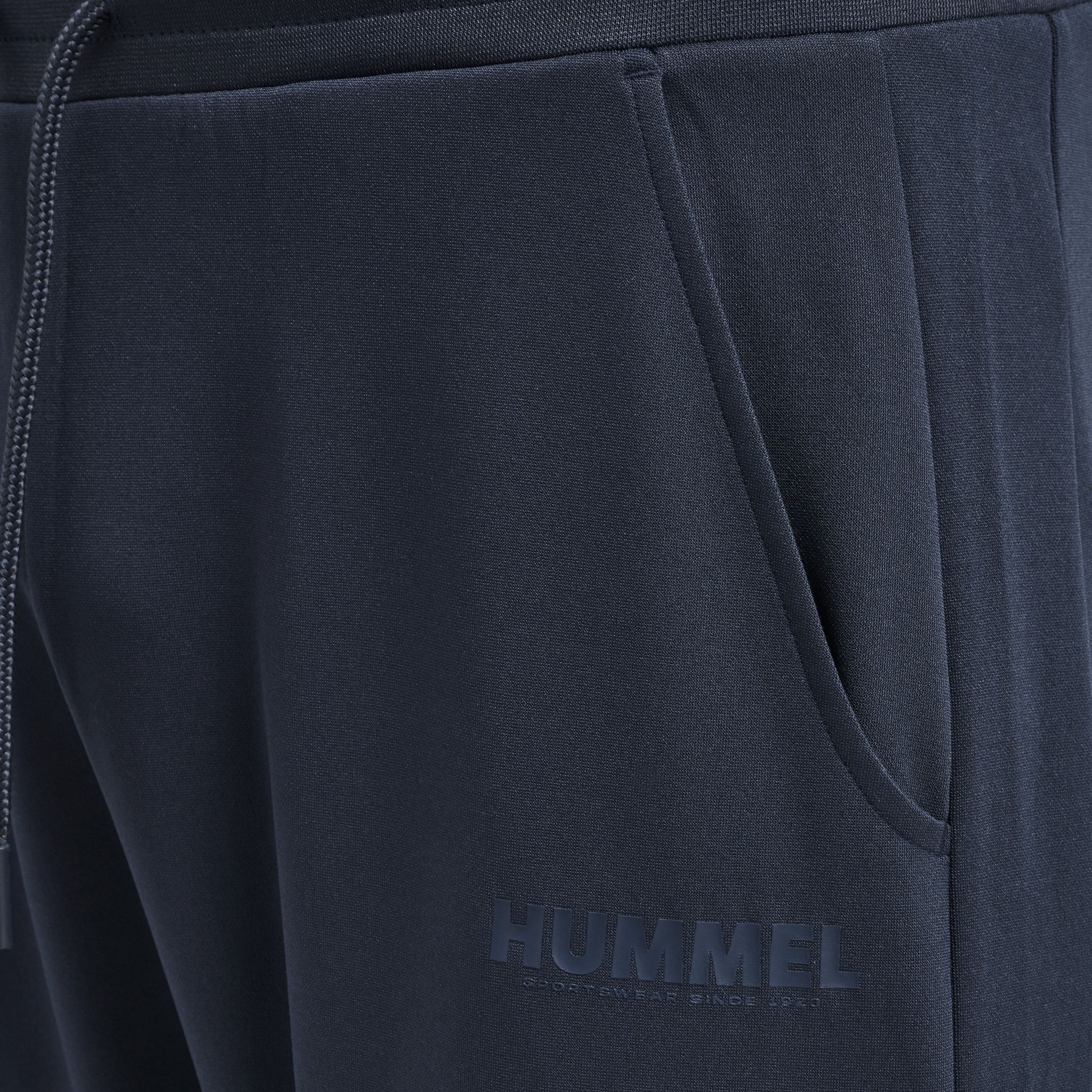 hmlLEGACY POLY TAPERED PANTS