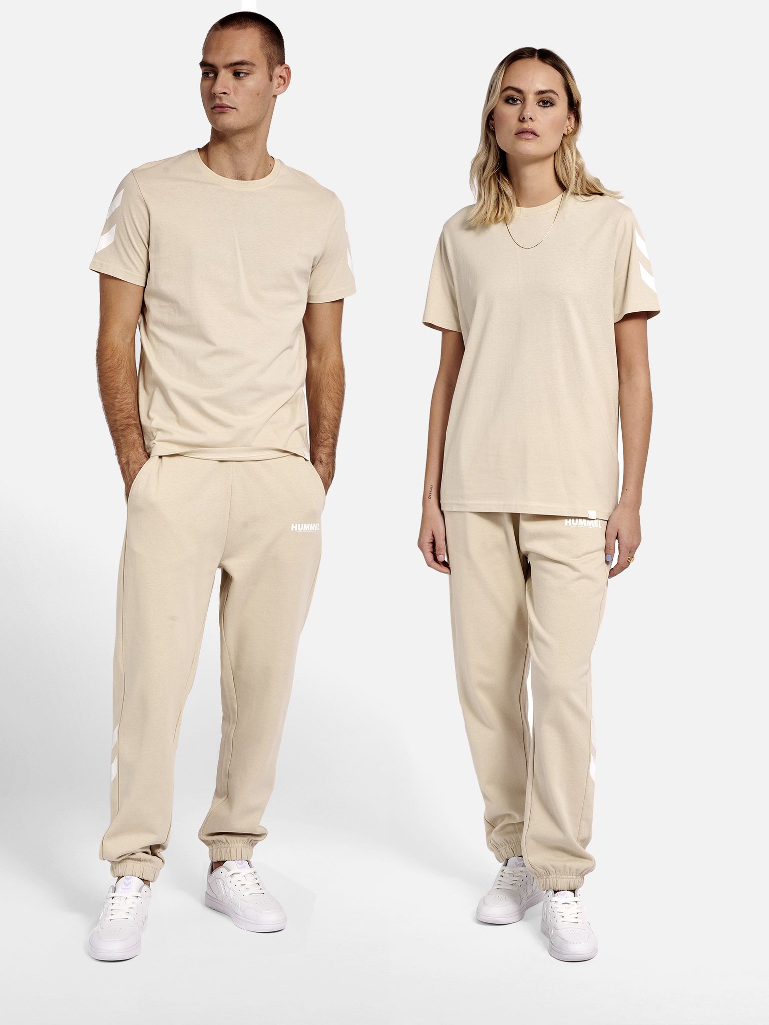 hmlLEGACY CHEVRON T-SHIRT