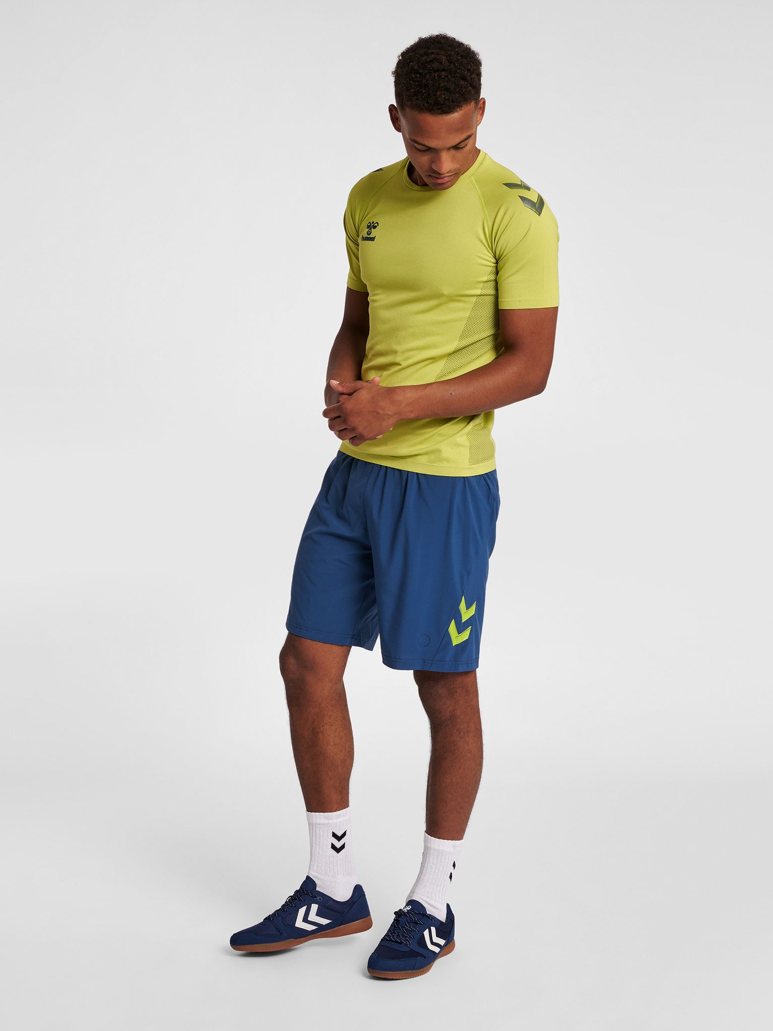 hmlLEAD PRO SEAMLESS TRAINING JERSEY